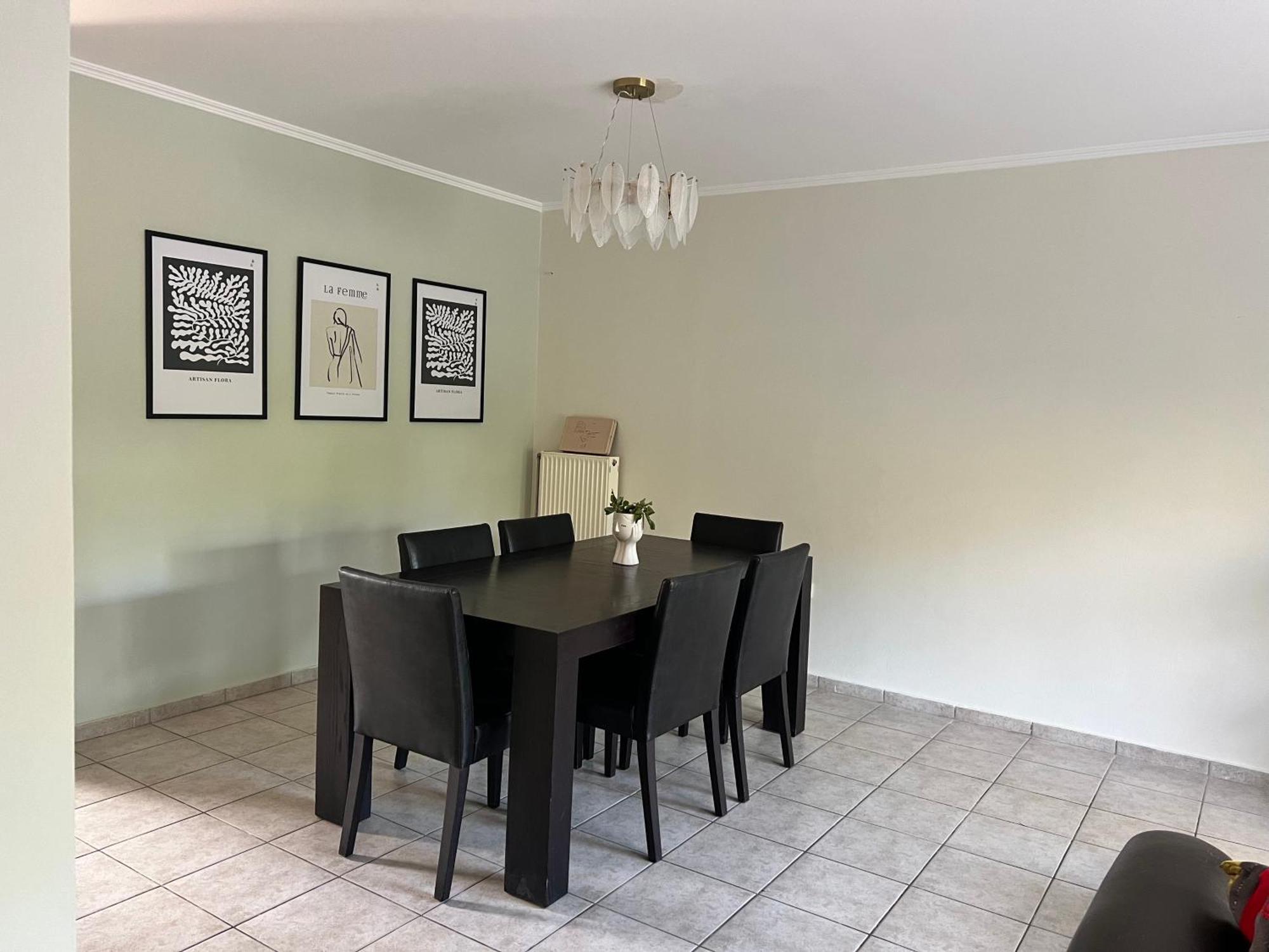 Marousi Escape - 5 Mins Walking Away From Train - Metro * Athens