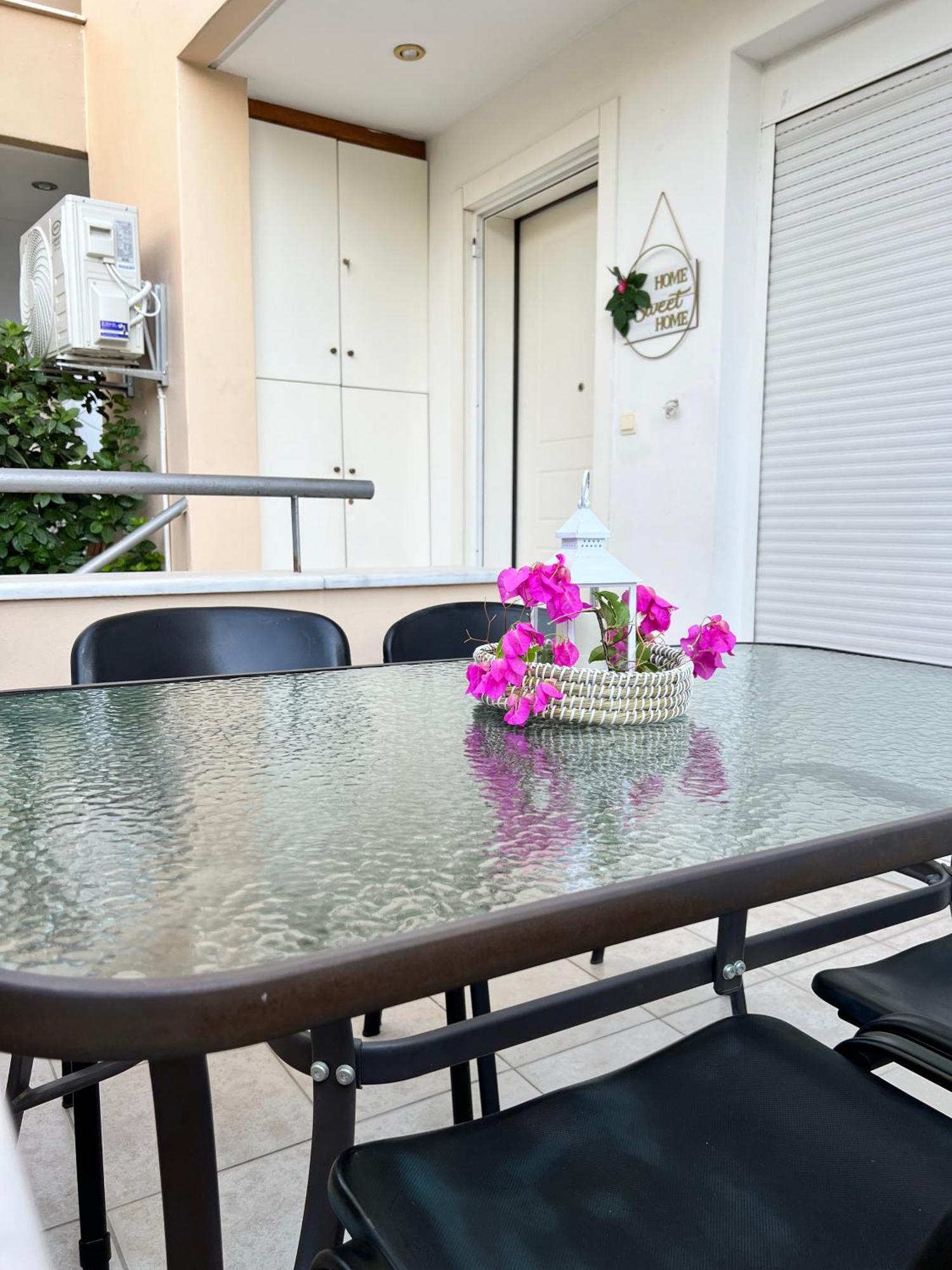 Marousi Escape - 5 Mins Walking Away From Train - Metro Athens
